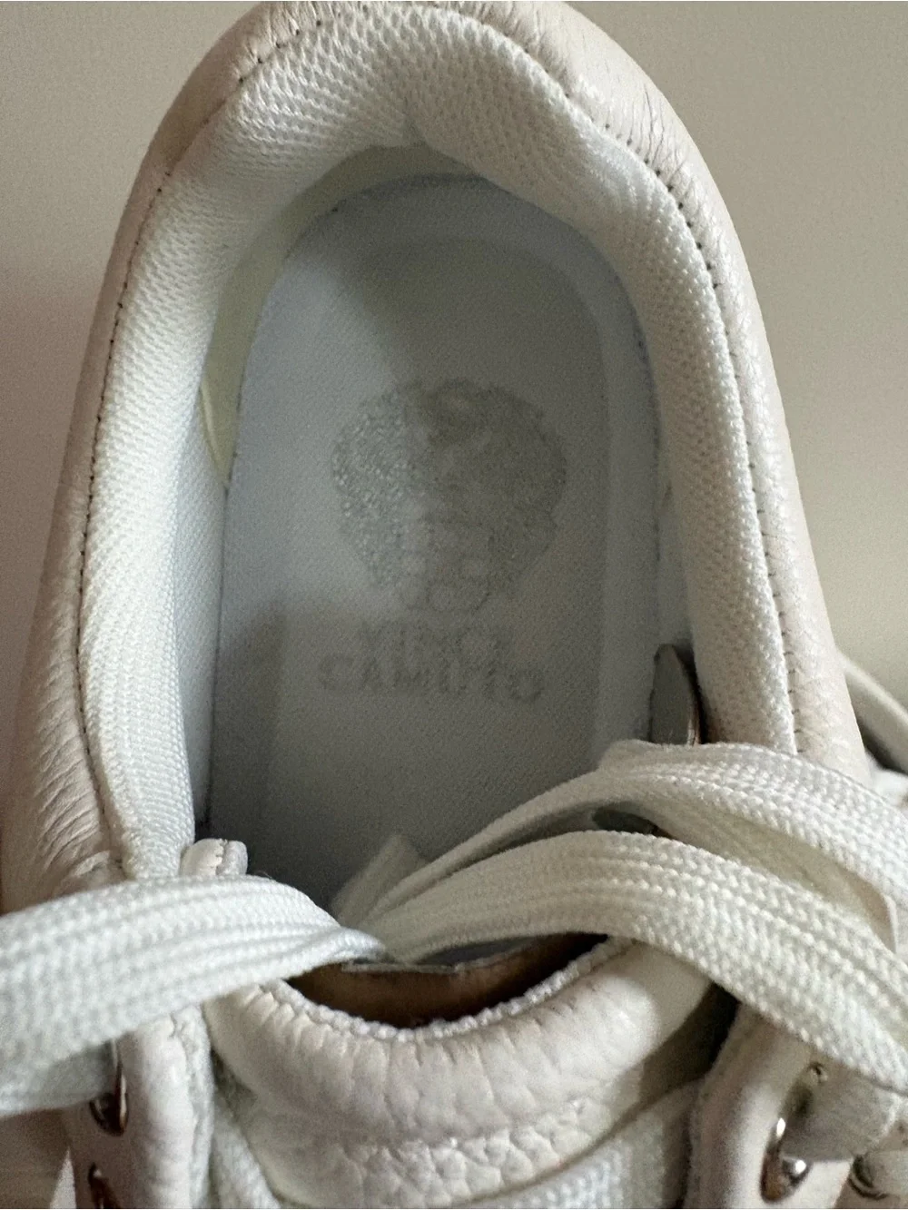 Vince Camuto Women’s Cream Low-Top Platform Sneakers